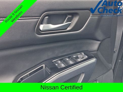 Certified 2024 Nissan Pathfinder SL AWD/4WD image 19