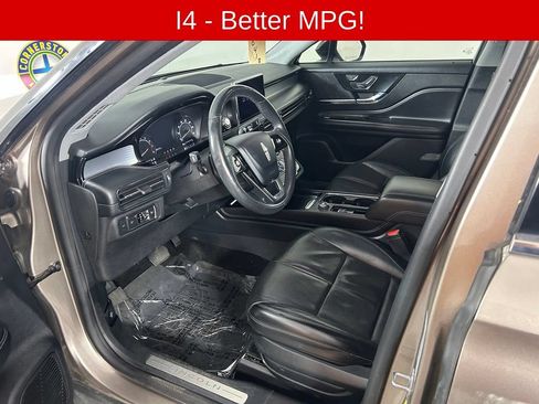 Used 2020 Lincoln Corsair AWD w/ Premium Package image 8