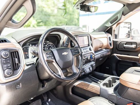 Used 2020 Chevrolet Silverado 3500 High Country AWD/4WD image 16