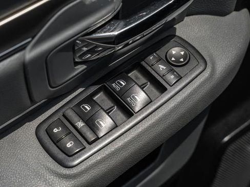 Used 2017 RAM 2500 Big Horn image 38