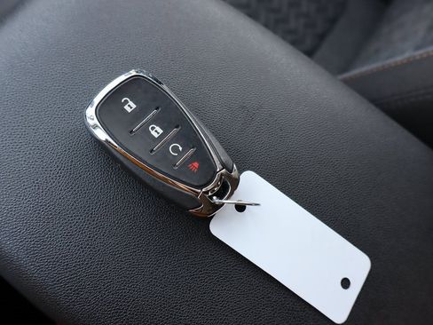 Used 2023 Chevrolet Equinox LT image 31