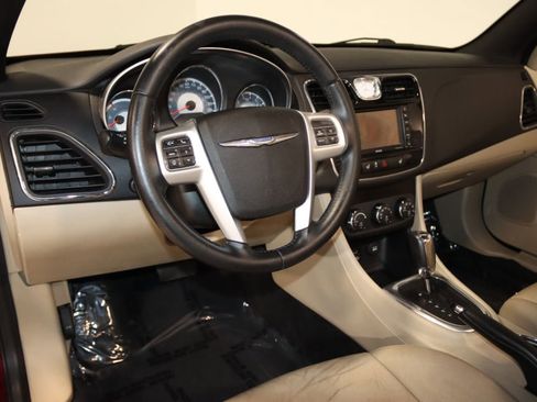 Used 2013 Chrysler 200 Limited FWD image 36