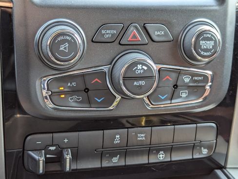 Used 2016 RAM 1500 Sport image 22