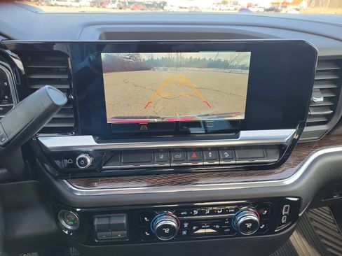 Certified 2024 GMC Sierra 2500 SLE w/ SLE Convenience Package AWD/4WD image 25