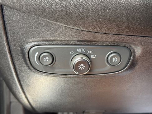 Used 2019 Chevrolet Equinox Premier FWD image 34
