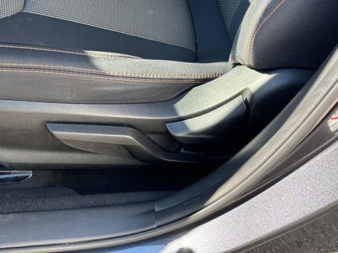 Used 2019 Subaru Crosstrek 2.0i Premium image 24