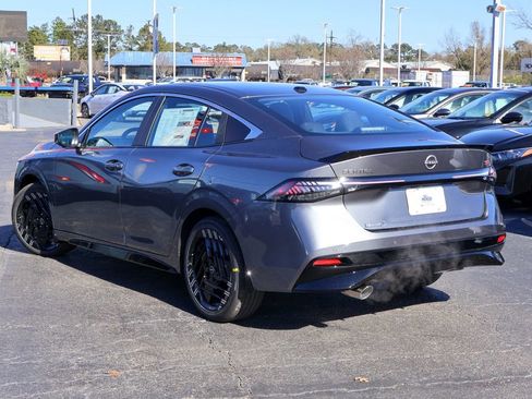 New 2026 Nissan Sentra SR image 2