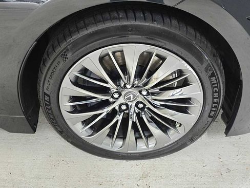 Used 2020 Lexus LS 500 AWD w/ Interior Upgrade Package image 9