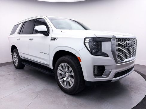 Used 2024 GMC Yukon Denali w/ Advanced Technology Package image 13