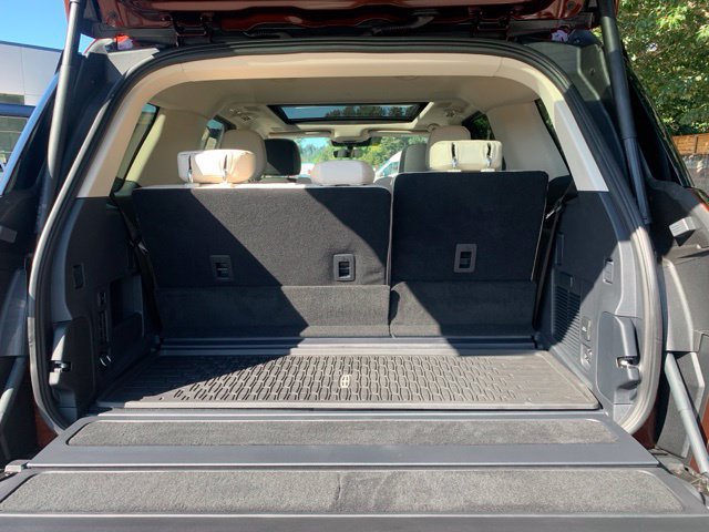 New 2027 Lincoln Navigator Reserve w/ Jet Appearance Package AWD/4WD image 5