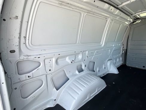 Used 2014 Ford E-150 and Econoline 150 RWD image 26