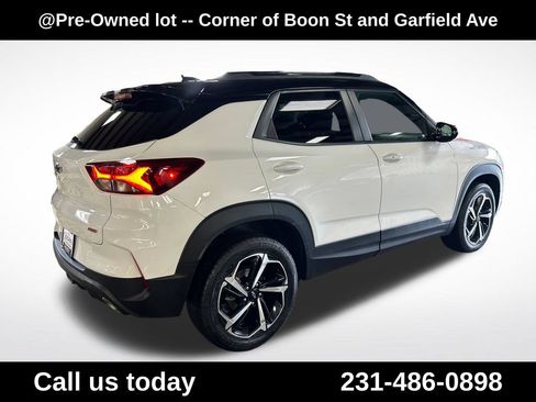 Used 2023 Chevrolet TrailBlazer RS w/ Convenience Package AWD/4WD image 5