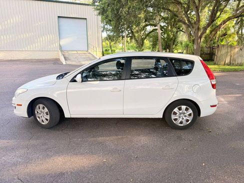 Used 2011 Hyundai Elantra GLS image 8