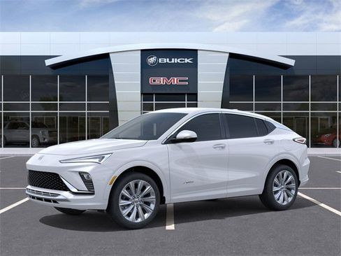 New 2025 Buick Envista Avenir image 2