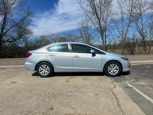 Used 2012 Honda Civic LX image 4
