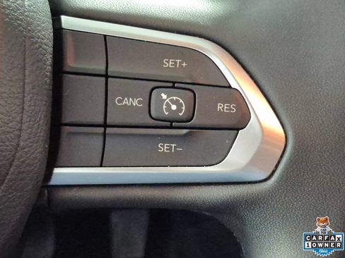 Used 2024 Jeep Compass Latitude AWD/4WD image 13