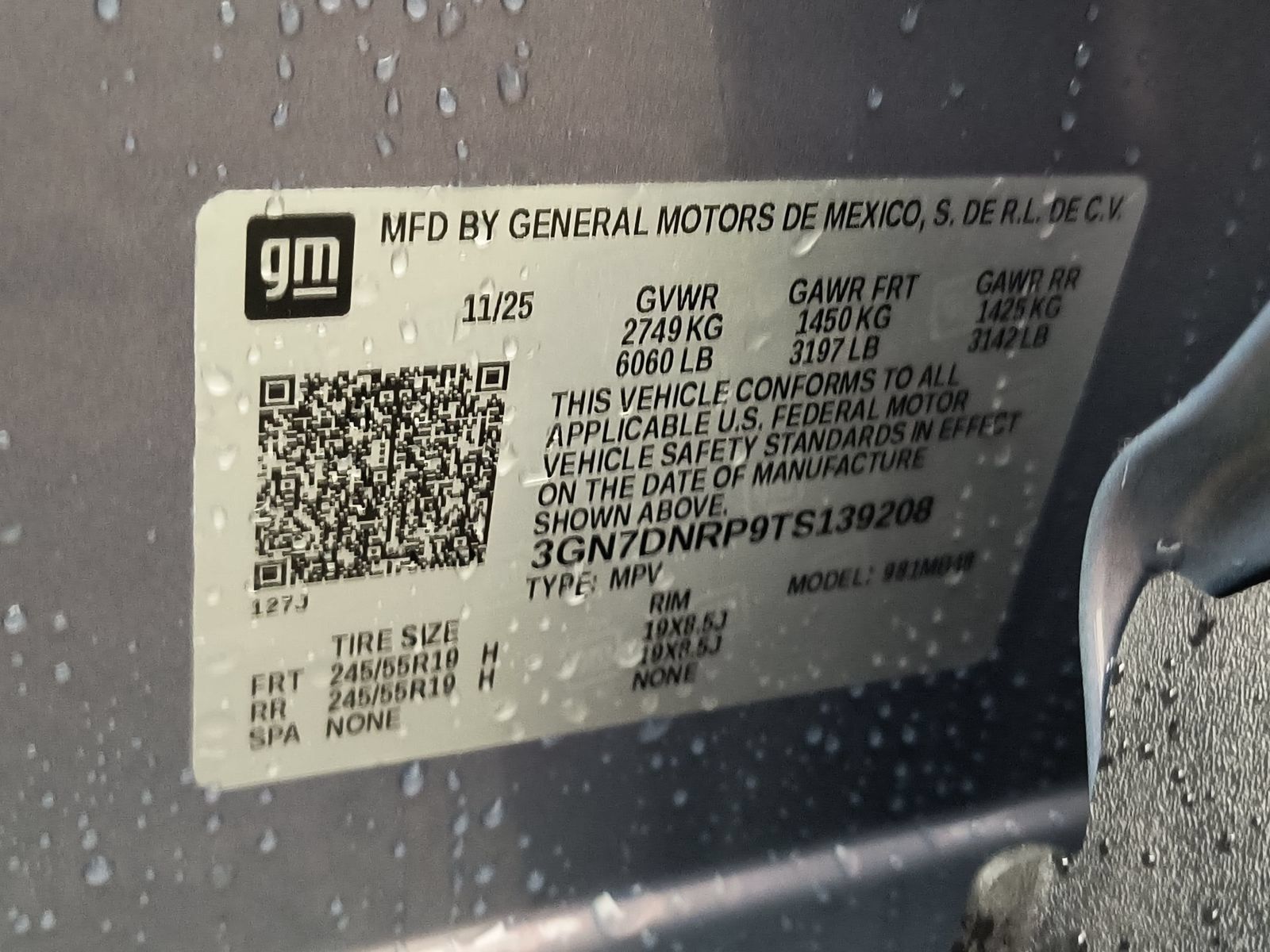 New 2026 Chevrolet Equinox EV LT FWD image 18
