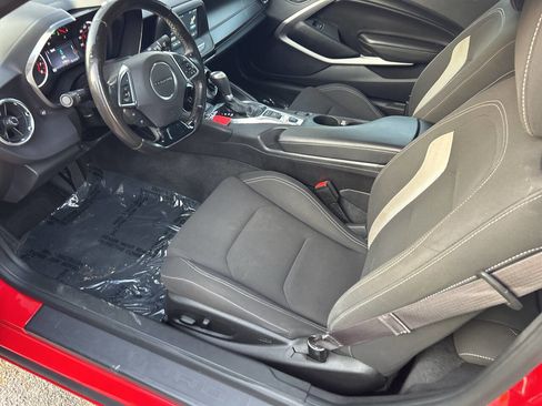Used 2016 Chevrolet Camaro LT w/ RS Package image 6