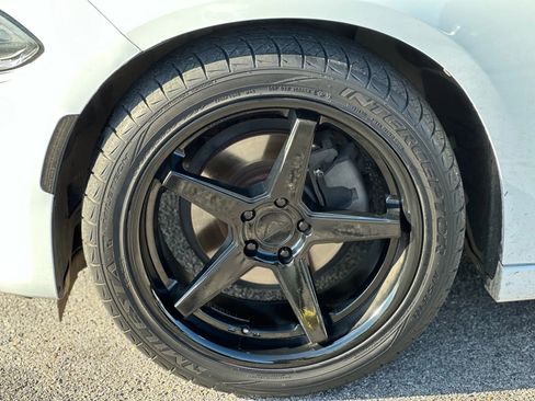 Used 2015 Dodge Charger SXT w/ Premium Group image 22