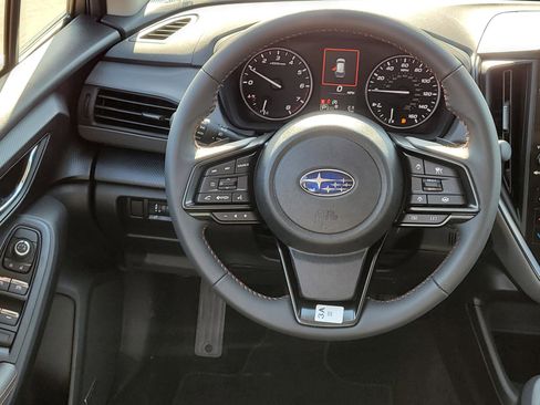 Used 2025 Subaru Crosstrek 2.5i Limited w/ Crosstrek Mirror Package image 6