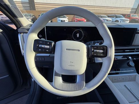 Used 2024 Hyundai Santa Fe Limited image 11