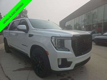 Used 2023 GMC Yukon XL Denali w/ Advanced Technology Package