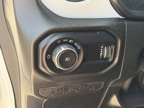 Used 2024 Jeep Wrangler Unlimited Sport AWD/4WD image 19
