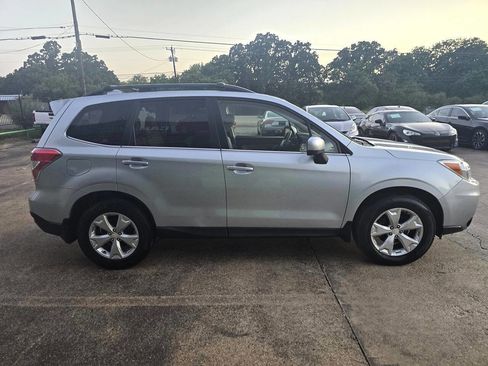 Used 2016 Subaru Forester 2.5i Limited image 17