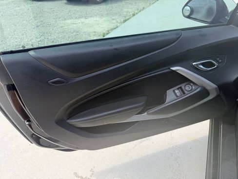 Used 2017 Chevrolet Camaro LT RWD image 10