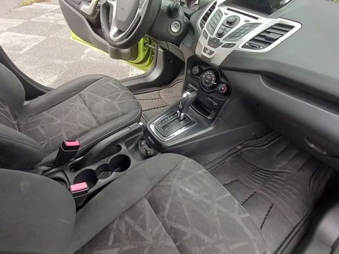 Used 2013 Ford Fiesta SE image 20