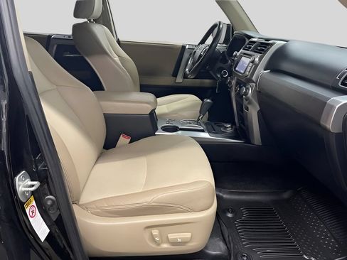 Used 2018 Toyota 4Runner SR5 Premium AWD/4WD image 14