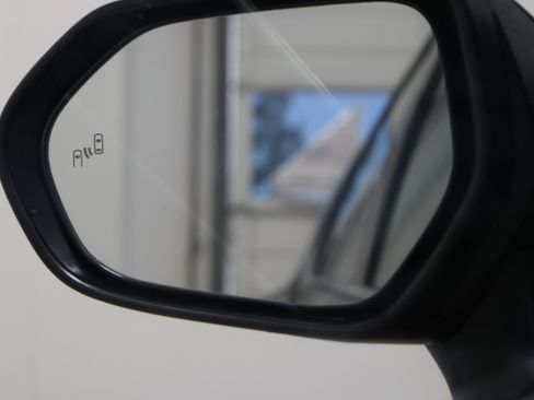 Used 2018 Toyota Camry XSE image 23