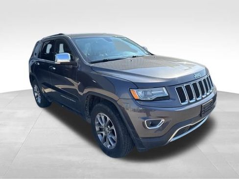 Used 2015 Jeep Grand Cherokee Limited w/ Luxury Group II image 3