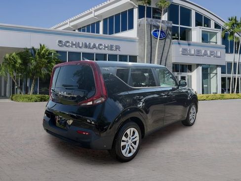 Used 2022 Kia Soul LX FWD image 7