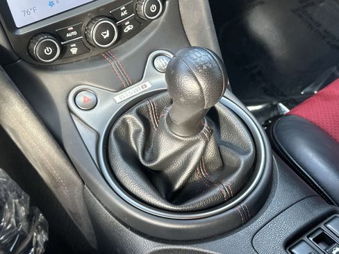 Used 2019 Nissan 370Z NISMO RWD image 20