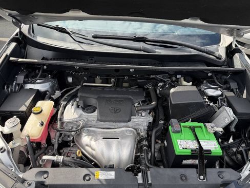 Used 2016 Toyota RAV4 SE FWD image 22