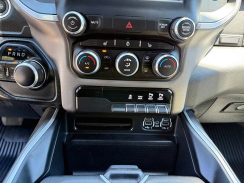 Used 2022 RAM 1500 Big Horn AWD/4WD image 25