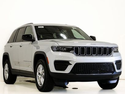 New 2025 Jeep Grand Cherokee Laredo X w/ Luxury Tech Group I