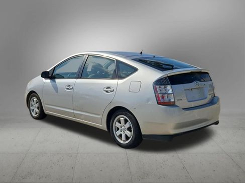 Used 2005 Toyota Prius w/ Pkg 3 FWD image 4