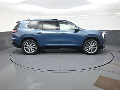 Used 2025 GMC Acadia Denali w/ Super Cruise Package image 2