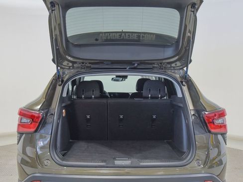 Used 2024 Chevrolet Trax LS w/ LS Convenience Package FWD image 14