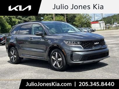 Used 2023 Kia Sorento S w/ Panoramic Sunroof Package