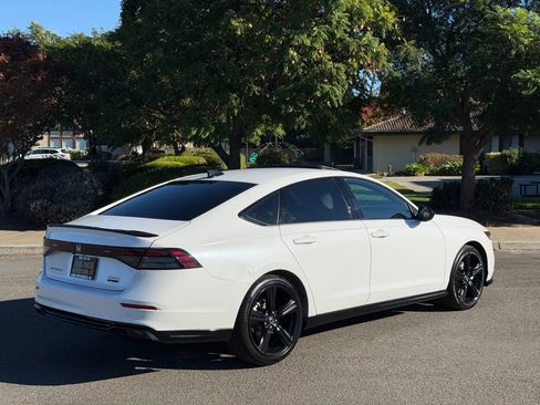 Used 2023 Honda Accord Sport image 5