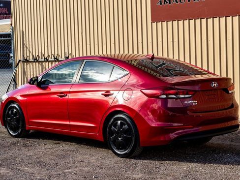Used 2017 Hyundai Elantra SE image 5