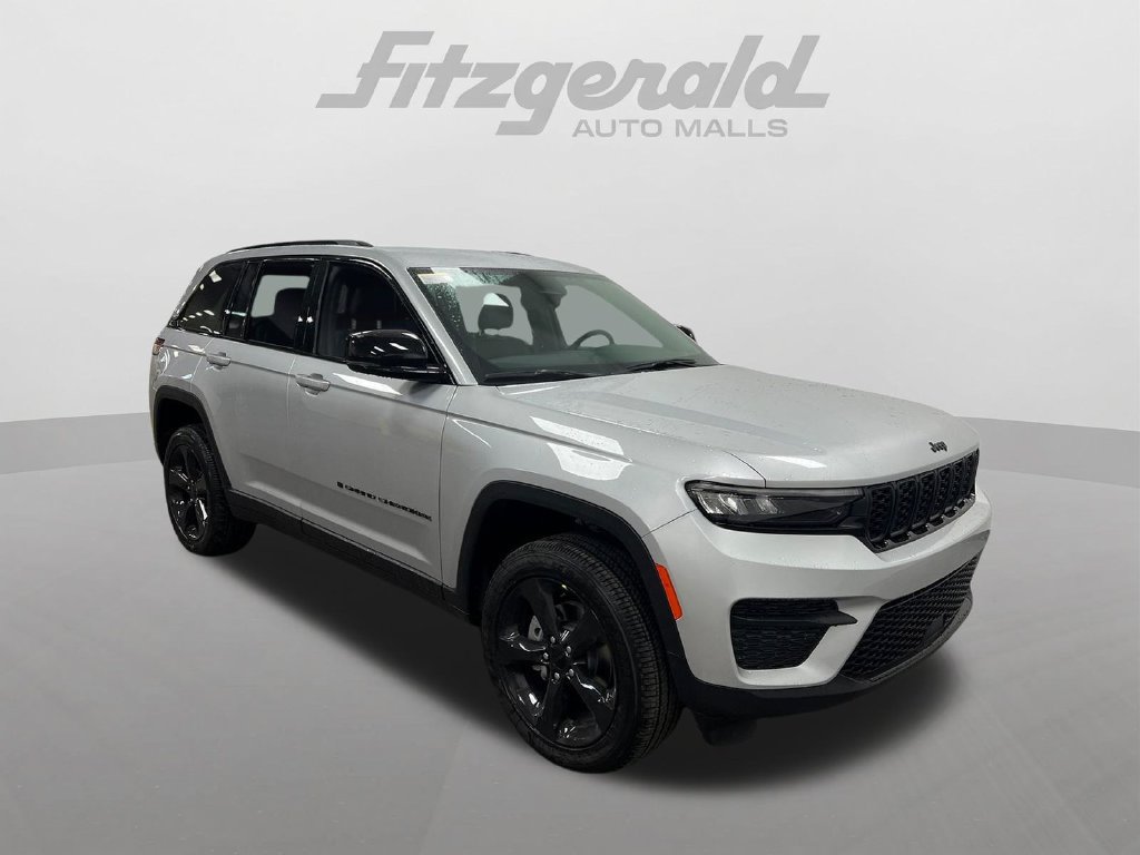 New 2025 Jeep Grand Cherokee Altitude RWD 360° Tour