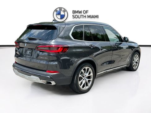 Used 2023 BMW X5 xDrive40i w/ Parking Assistance Package AWD/4WD image 7