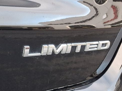 Certified 2024 Jeep Compass Limited image 30