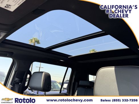 Used 2023 Chevrolet Suburban RST w/ Luxury Package RWD image 19