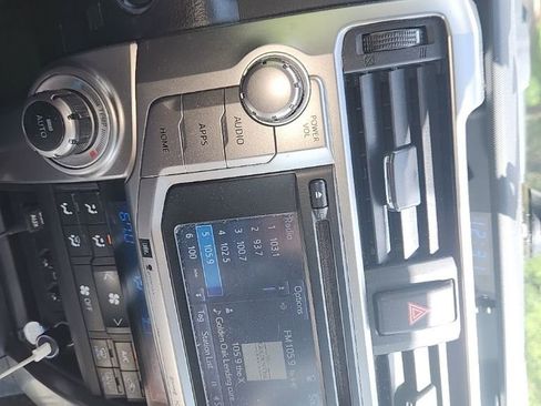 Used 2018 Toyota 4Runner Limited image 8