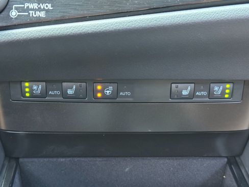 Used 2025 Lexus ES 300h w/ Premium Package FWD image 34